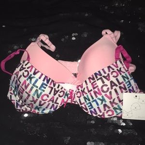 Calvin Klein 32A  NWT 2 Pack Bra set